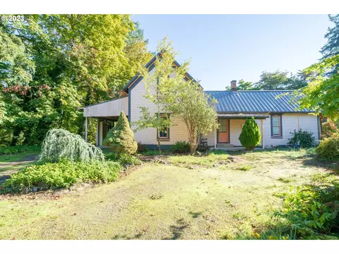 520 SW High Ave, Mill City, OR 97360