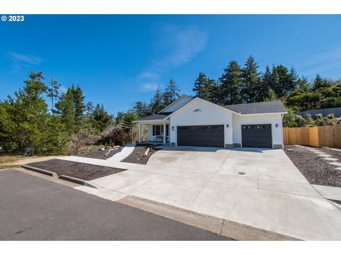 5256 Versant Dr, Florence, OR 97439