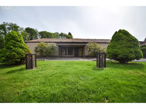 225 SE 3rd St, Clatskanie, OR 97016