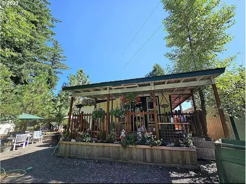 40544 Weatherly Ln, Sweet Home, OR 97386