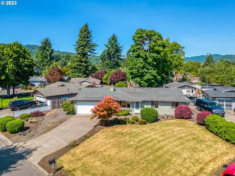 2645 20th St, Springfield, OR 97477