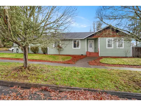 2131 D St, Forest Grove, OR 97116