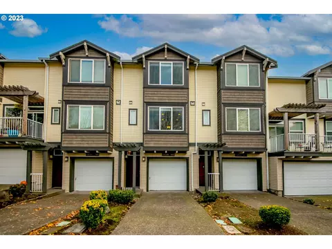 13780 SW Scholls Ferry Rd #103, Beaverton, OR 97007