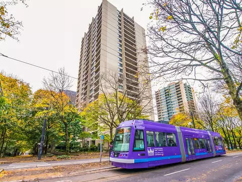 255 SW Harrison St #5F, Portland, OR 97201