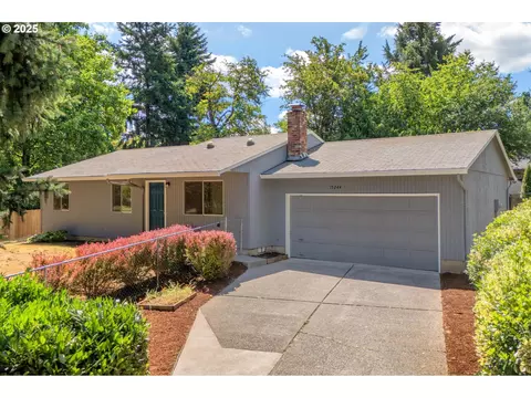 15244 NE Beech Ct, Portland, OR 97230