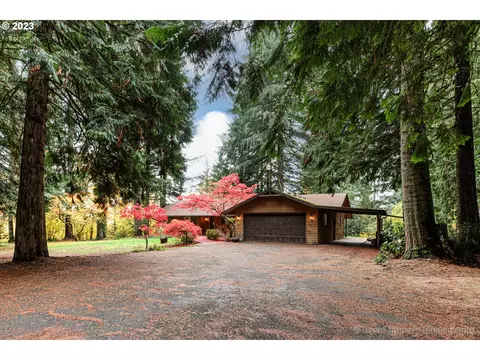60997 Luttrell Ln, Saint Helens, OR 97051