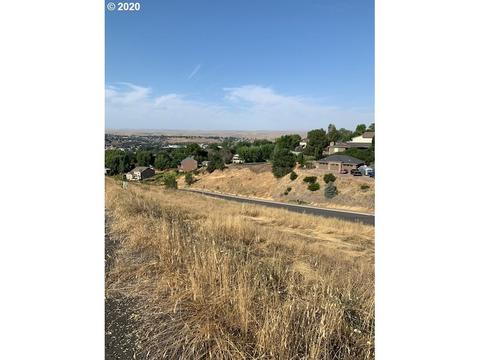704 N Main St, Pendleton, OR 97801 photo 1