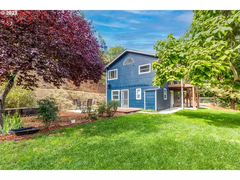 190 Palisade Dr, Roseburg, OR 97471