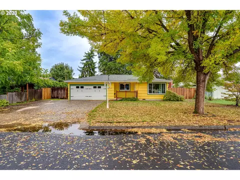 959 Laurelhurst Dr, Eugene, OR 97402