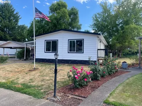 570 N 10th Ave #85, Cornelius, OR 97113