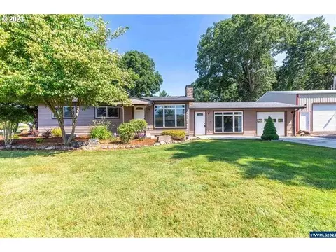 860 Wagon Wheel Dr, Lebanon, OR 97355