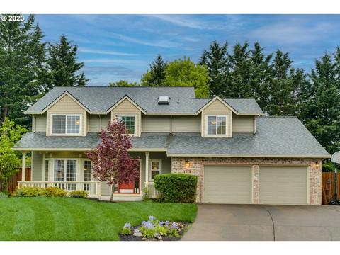 2688 NE 3rd Pl, Hillsboro, OR 97124
