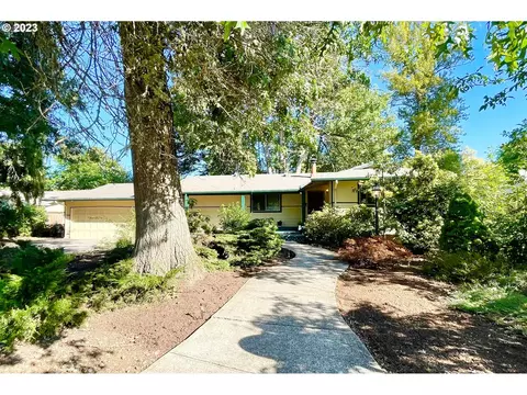 738 SW Mill St, Dallas, OR 97338