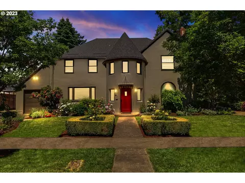 3031 NE Us Grant Pl, Portland, OR 97212