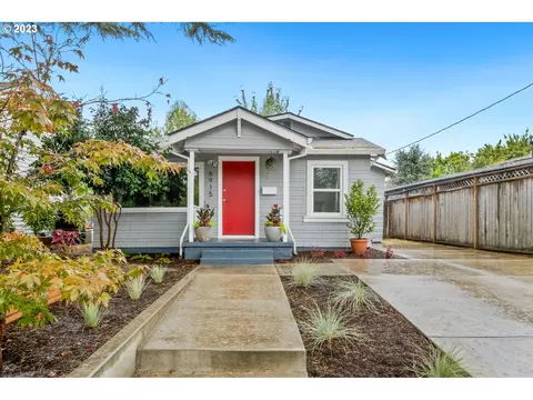6915 SE Mall St, Portland, OR 97206