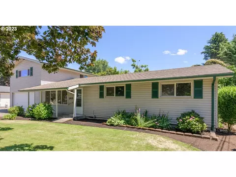 1935 Valhalla St, Eugene, OR 97401