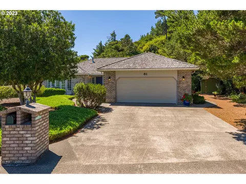 81 Edgewater Ct, Florence, OR 97439