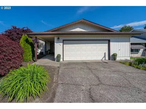 3148 Oakcrest Dr NW, Salem, OR 97304