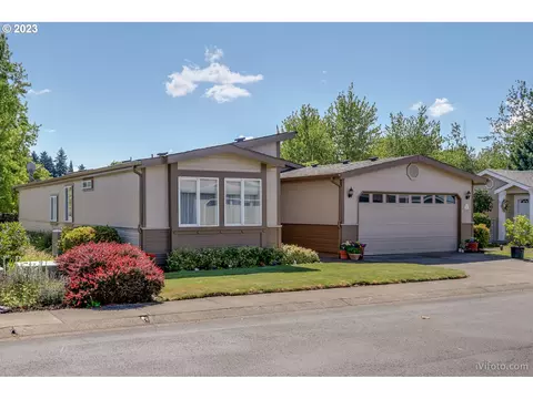 4055 Royal Ave #33, Eugene, OR 97402