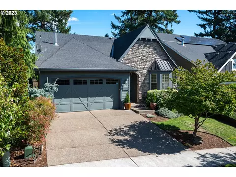 11630 SE Aerie Crescent Rd, Happy Valley, OR 97086