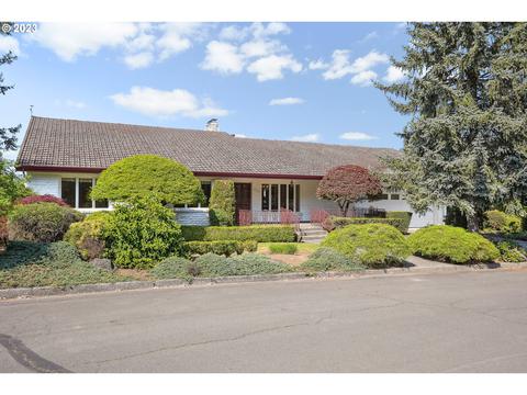 6715 SE Ash Pl, Portland, OR 97215