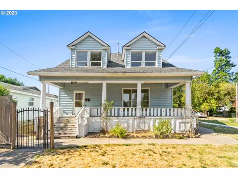 1113 E 4th St, Newberg, OR 97132