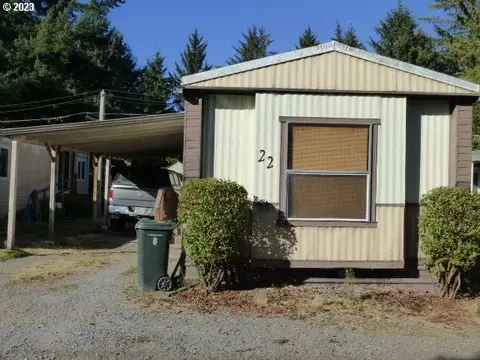 3000 Frontage Rd #22, Reedsport, OR 97467