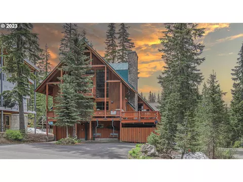 88330 E Mossytree Ln, Government Camp, OR 97028