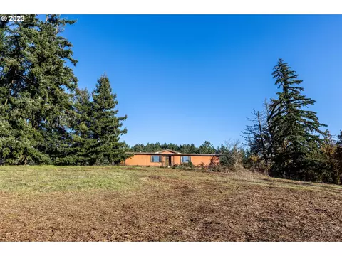 83145 Rattlesnake Rd, Dexter, OR 97431