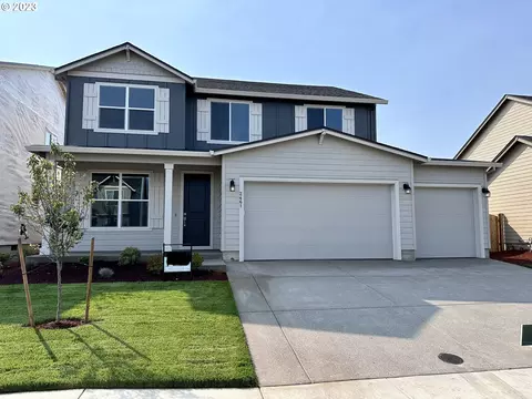 2461 W 9th Ave #33, Junction City, OR 97448