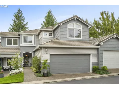9745 NW Silver Ridge Loop, Portland, OR 97229