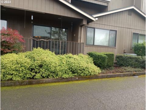 2215 Ridgeway Dr, Eugene, OR 97401 photo 1