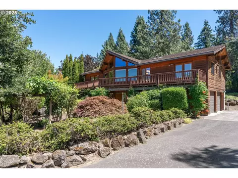 2597 Riverview Dr, Hood River, OR 97031