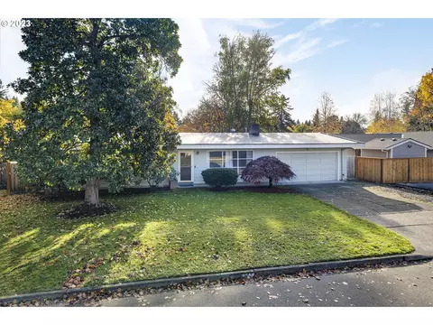 3652 SE Maple St, Hillsboro, OR 97123