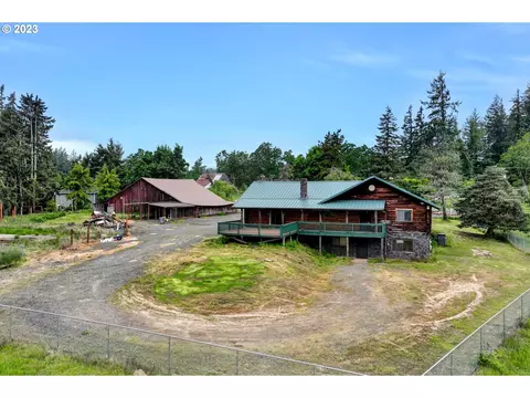17080 S Holcomb Rd, Oregon City, OR 97045