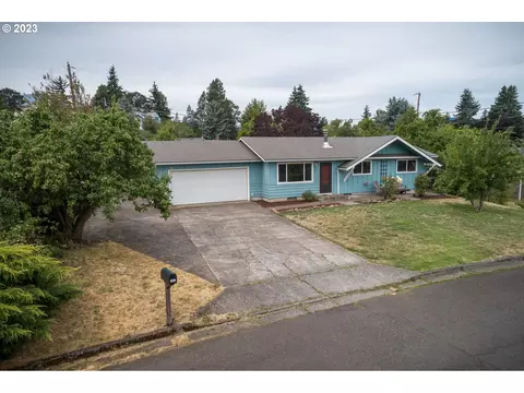 2487 Prospect Ave, Hood River, OR 97031