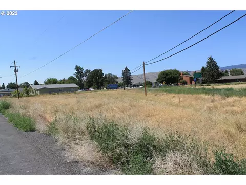 Cedar, Baker City, OR 97814