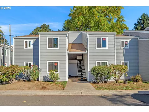 2710 SE 138th Ave #43, Portland, OR 97236