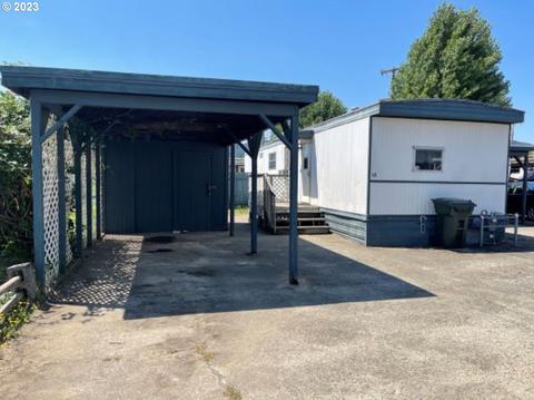 1050 W Central #15, Sutherlin, OR 97479