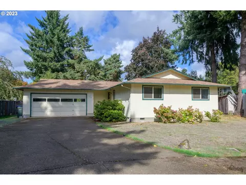 700 64th St, Springfield, OR 97478