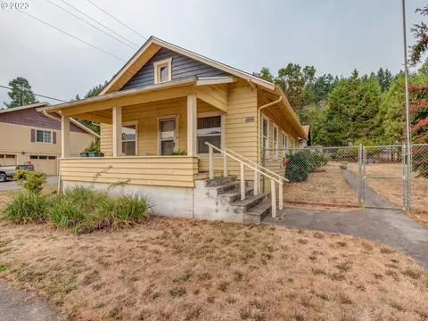 48189 E 1st St, Oakridge, OR 97463