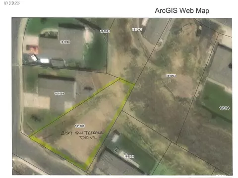 3127 SW Terrace Dr, Pendleton, OR 97801