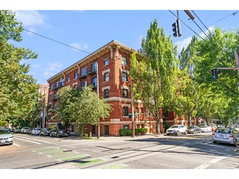 1829 NW Lovejoy St #107, Portland, OR 97209