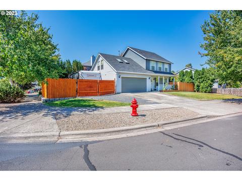 2744 Harvest Ct, Forest Grove, OR 97116