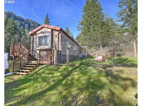 912 Archer Mountain Rd, Stevenson, WA 98648