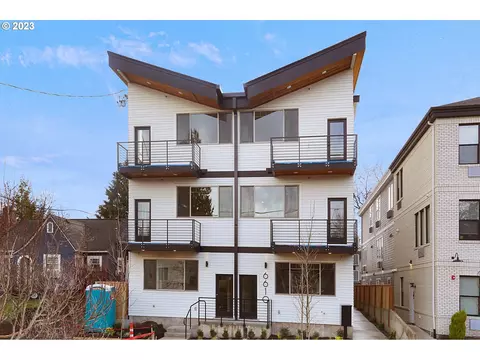 6610 N Greenwich Ave #12, Portland, OR 97217