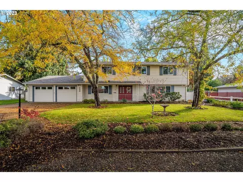 666 SE 36th Ave, Hillsboro, OR 97123