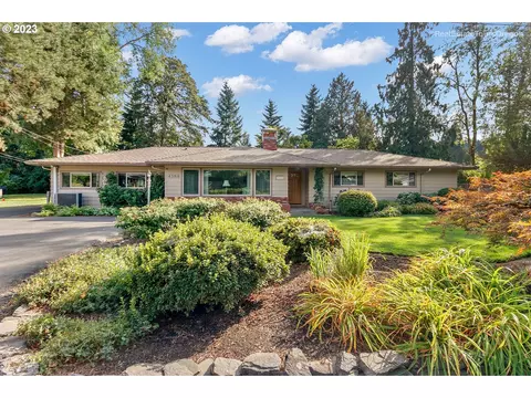 4388 Kenthorpe Way, West Linn, OR 97068