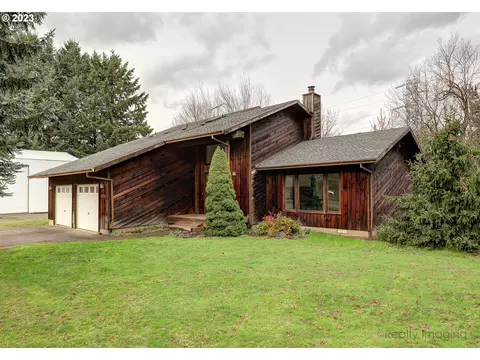 18933 SE Mcquaw Rd, Sandy, OR 97055