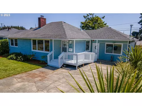 937 Michigan Ave, Coos Bay, OR 97420